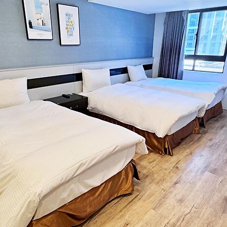 Bonjour Hotel Taichung Dış mekan fotoğraf
