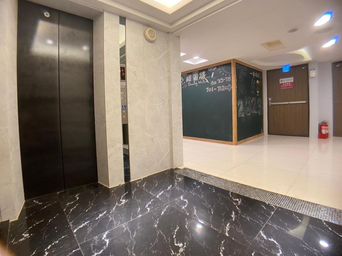 Bonjour Hotel Taichung Dış mekan fotoğraf