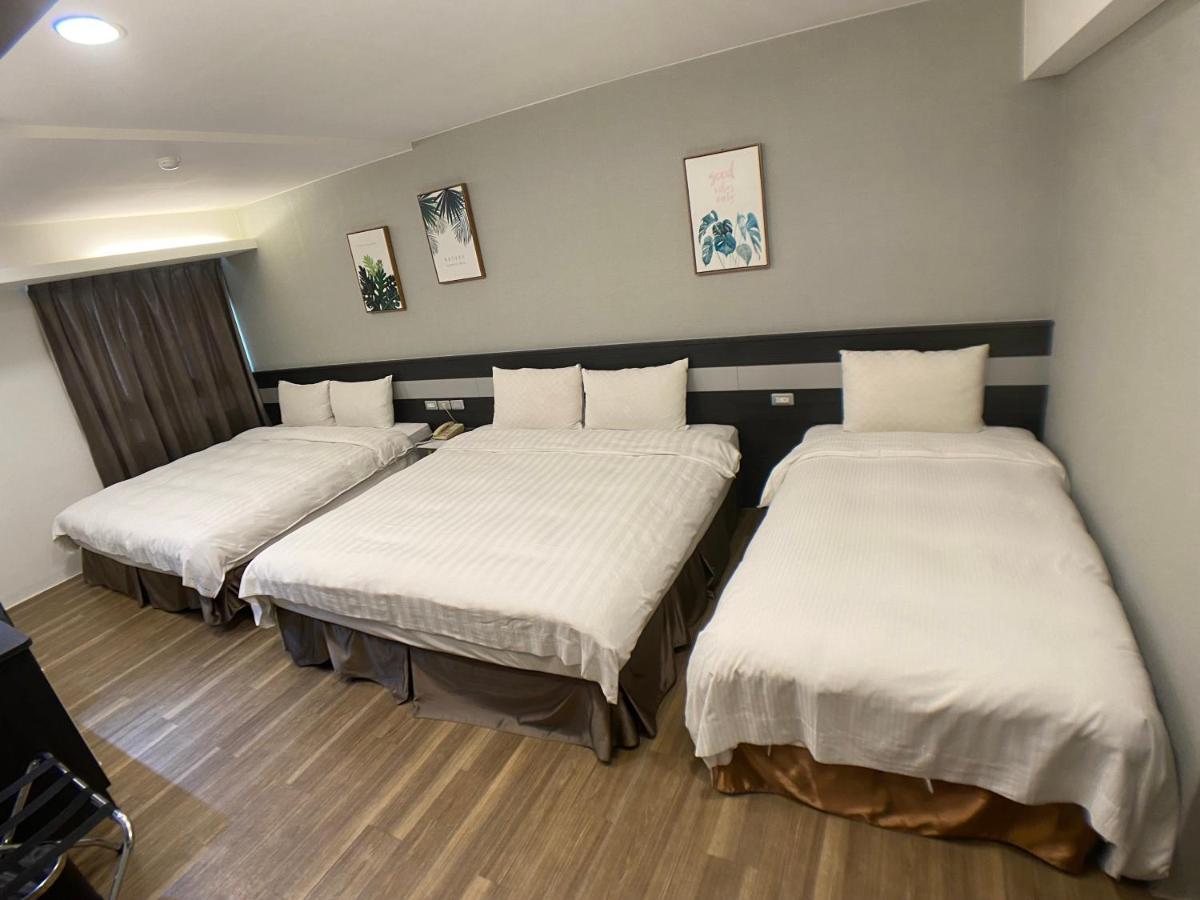 Bonjour Hotel Taichung Dış mekan fotoğraf