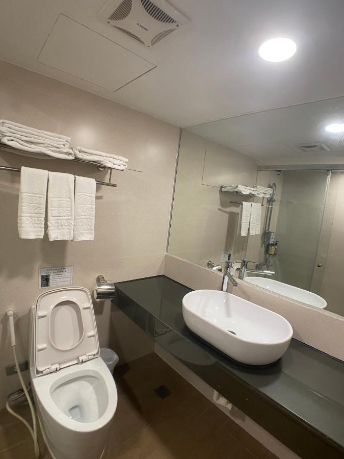 Bonjour Hotel Taichung Dış mekan fotoğraf